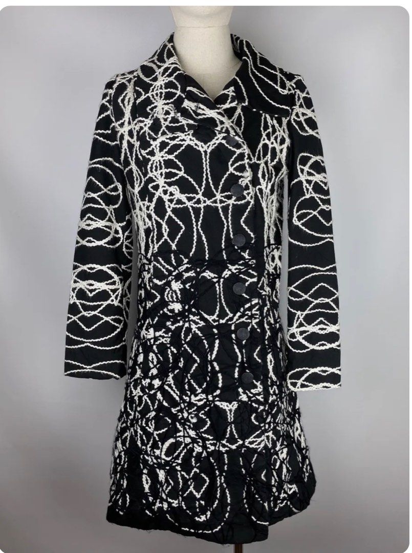 Desigual black 2024 and white coat