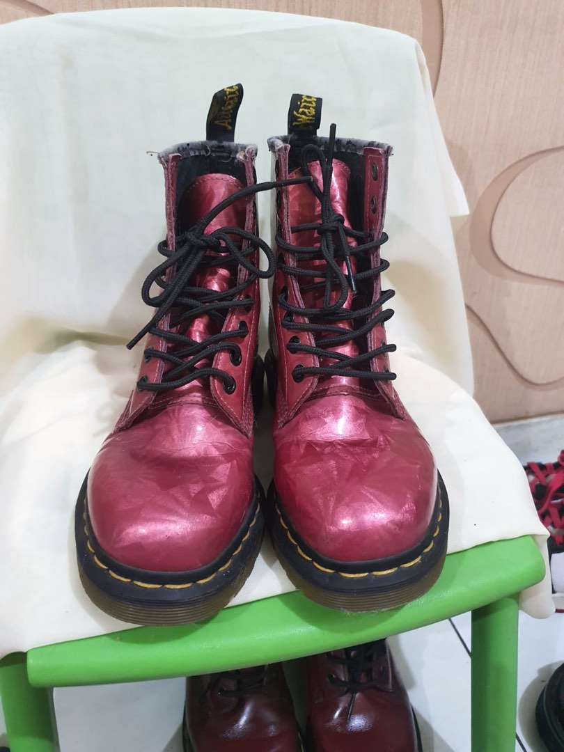 Dr. Martens 1460 Pink Ruby Jewel Holographic Leather Boots rare, Fesyen