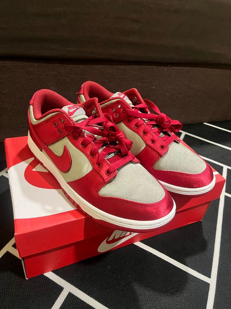 Dunk low UNLV satin