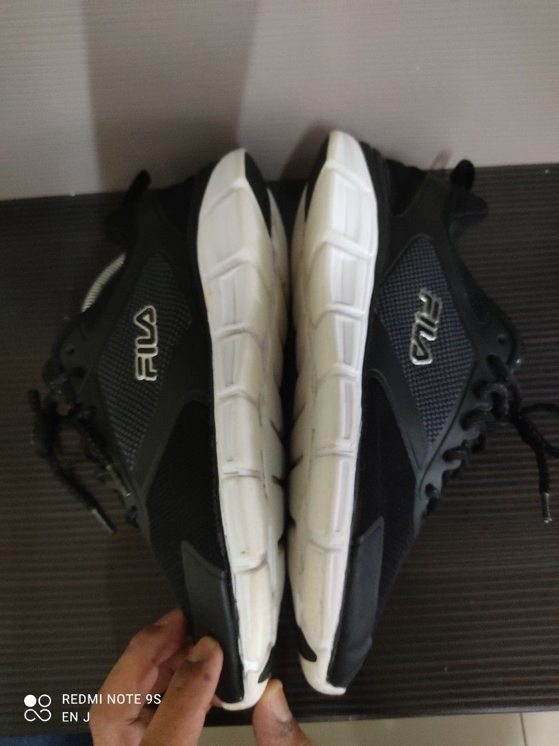 Fila 8.5UK 27.5cm Men s Fashion Footwear Sneakers on Carousell