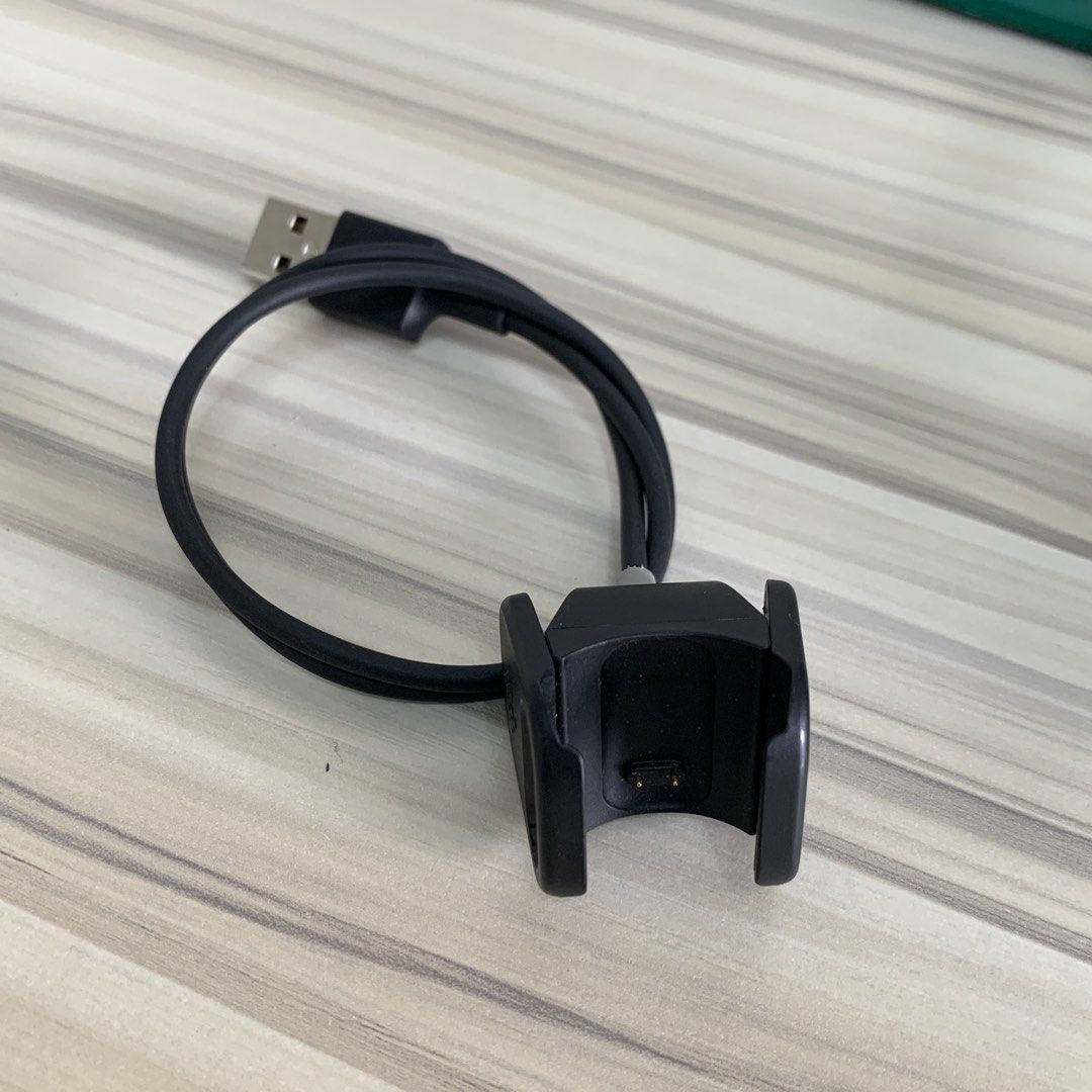 Fitbit alta charger 3 discount prong