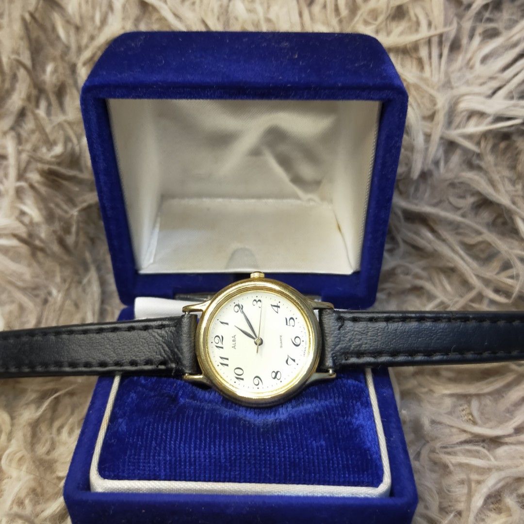 For Sale Alba By Seiko Quartz For Women Japan Movement no issue, Women