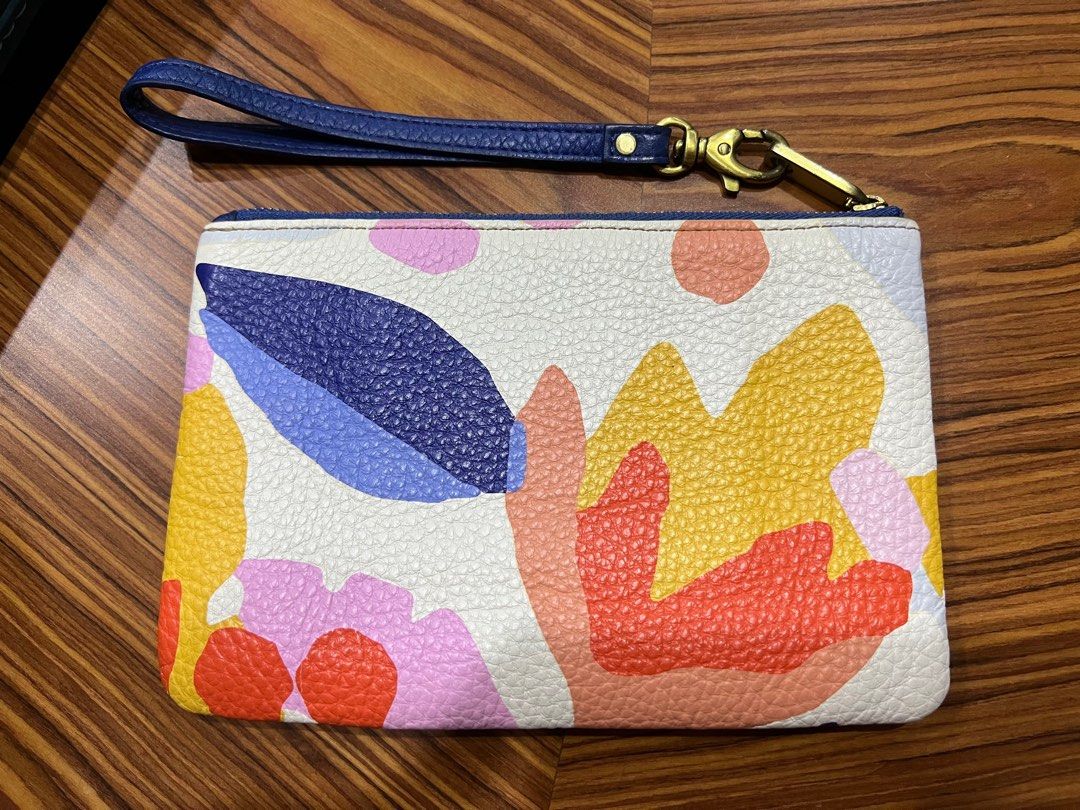 BLACK FRIDAY SALE Fossil wristlet