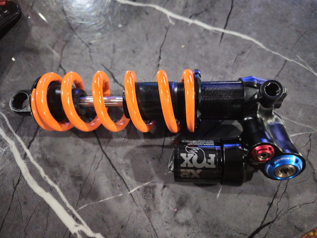 Fox Float DHX2 Factory rear shox Sports Equipment Bicycles