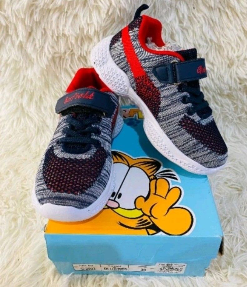 Garfield Rubber shoes (Category: Babies & Kids Fashion) located in Manila. Submitted by kristinabesa (Listing ID 1253595358, Image 1). Description: This is new. mali po ng size nabili for my kid. this is size 29.pls see the chart for your ref..