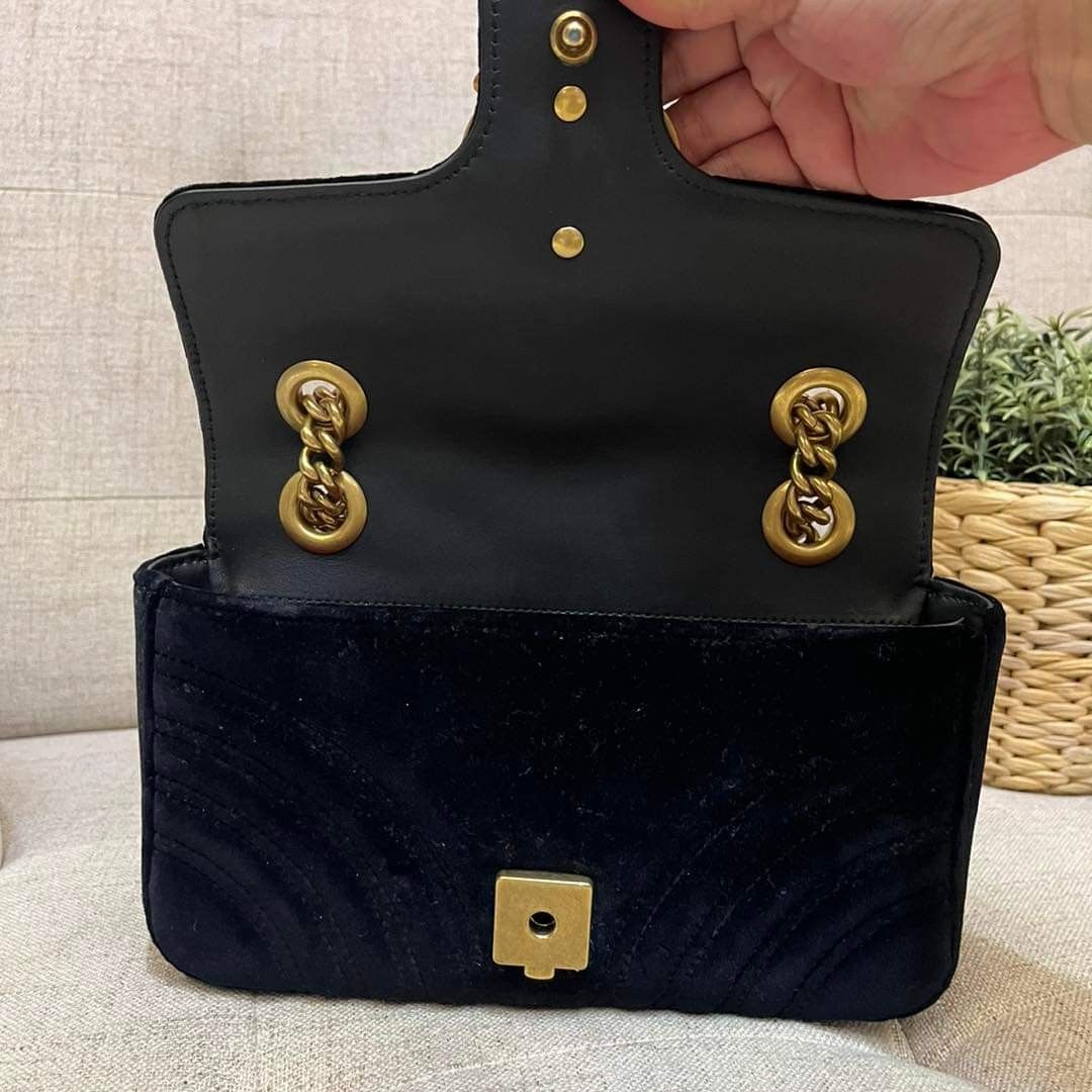 Gucci Marmont Flap Velvet Black Small Condition 8.5 10 Comes Complete except Box