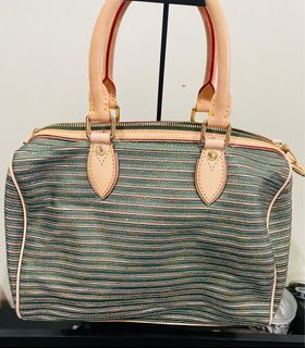 HOT SALE bli speedy LV noser embos..bonus  celine nano handbag
