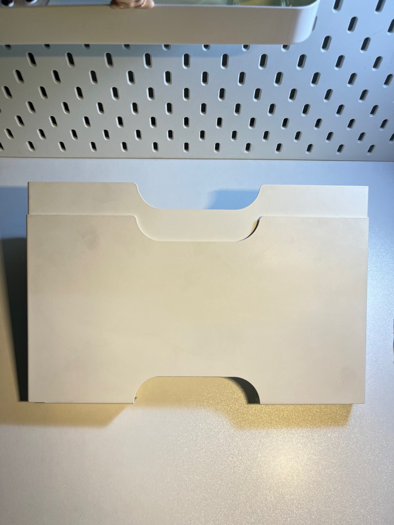 ikea kvissle magazine rack, Hobbies & Toys, Books & Magazines