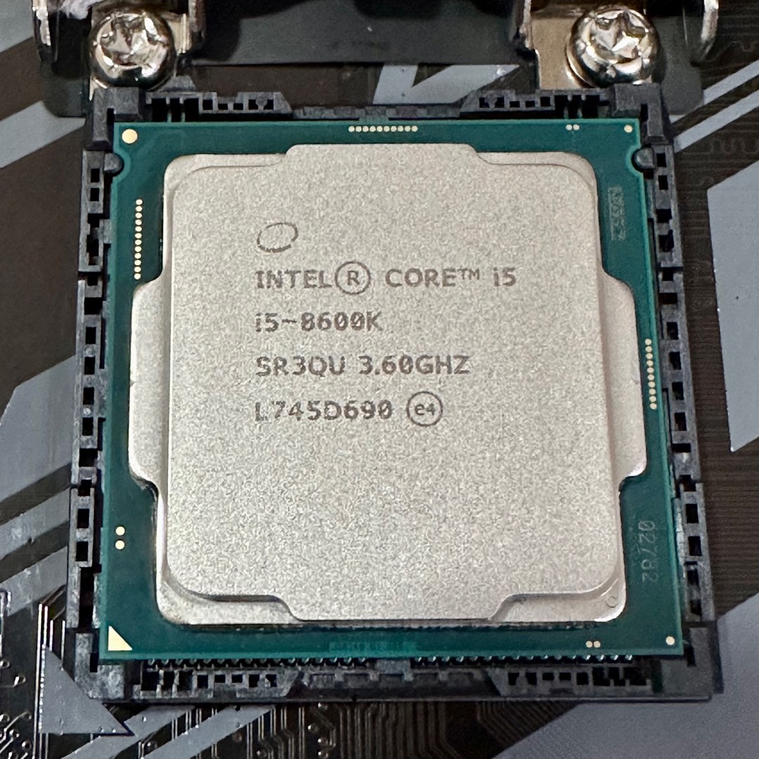 Intel Core™ iK LGA  Unlocked Boxed Set, Computers