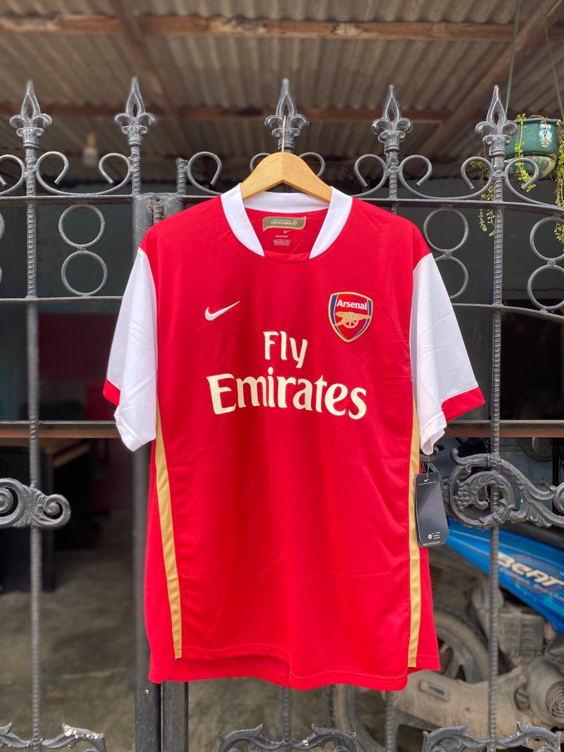 https://id.carousell.com/p/jersey-arsenal-fly-emirates-1253531762/