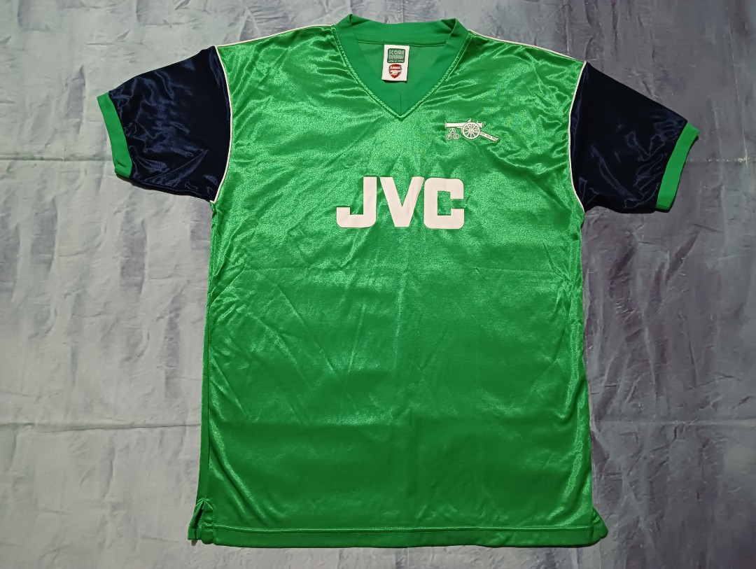 arsenal green kit 1982
