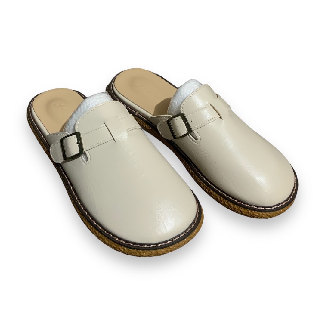 soft leather clogs
