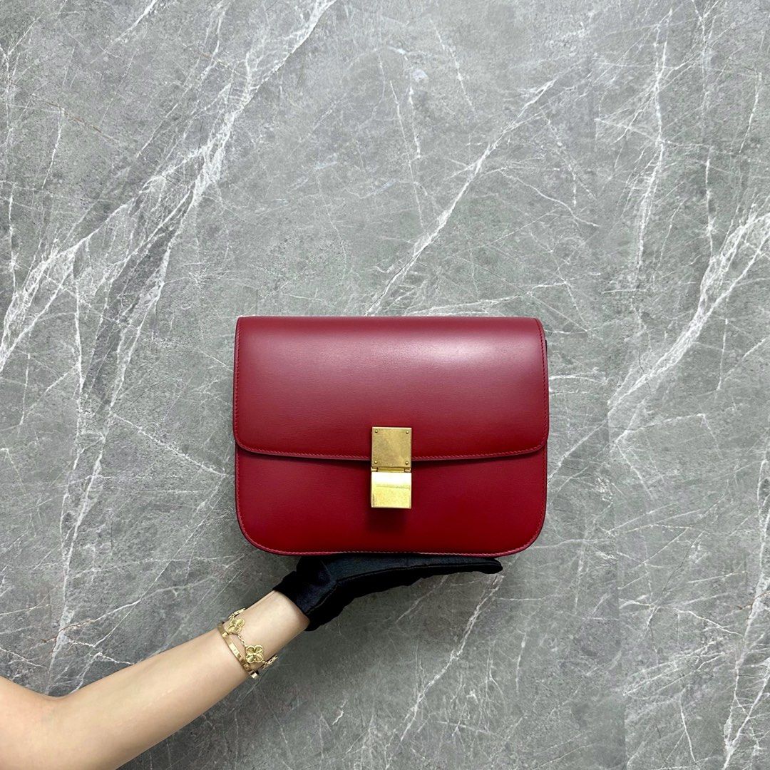 Classic leather crossbody bag Celine Red in Leather - 30432982