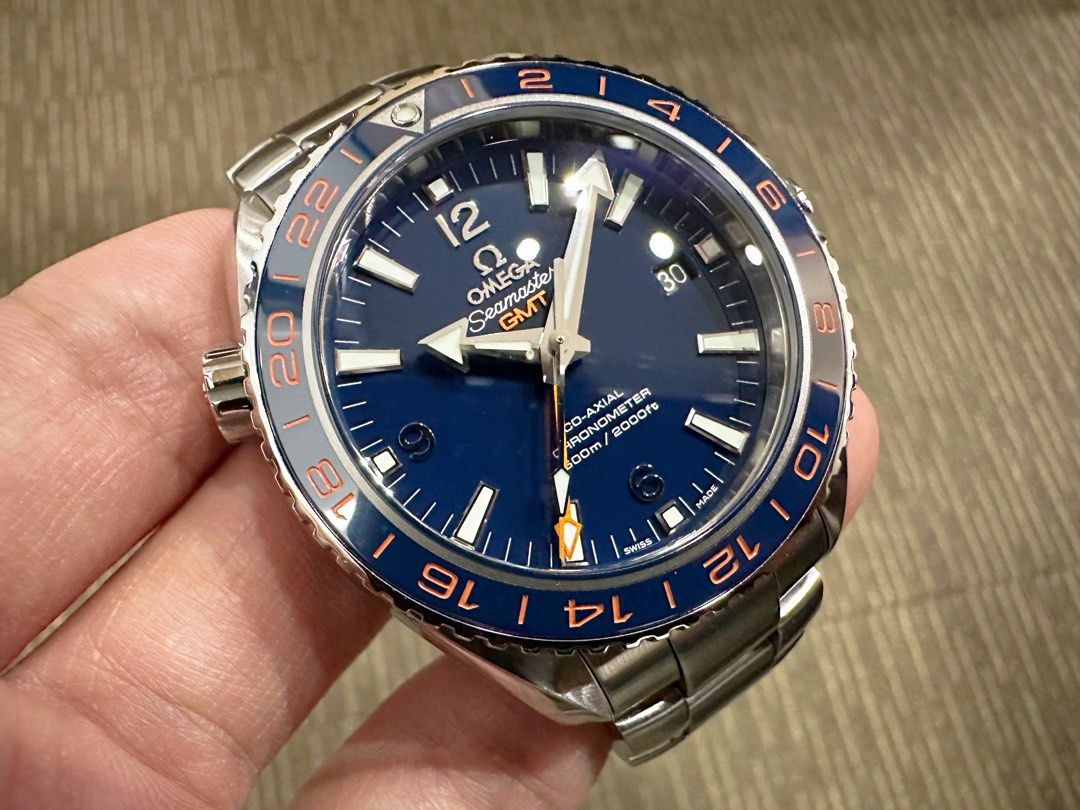 Omega seamaster planet ocean 600m gmt deals 43.5 mm goodplanet