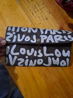 Lv  long wallet