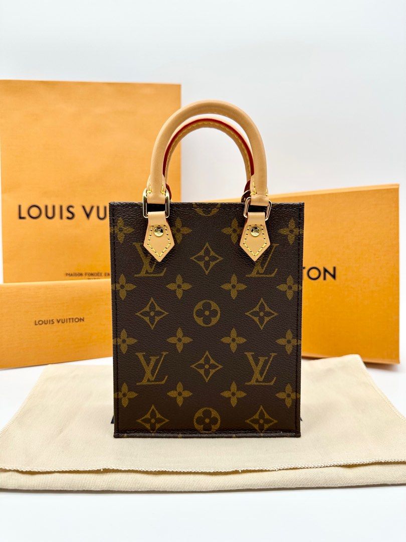 Petit sac best sale plat monogram