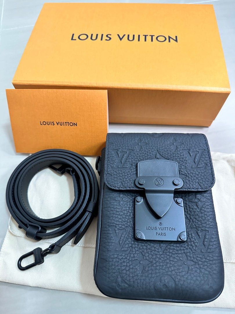 Louis Vuitton M81524 S-Lock Vertical Wearable 錢夾黑色尺寸