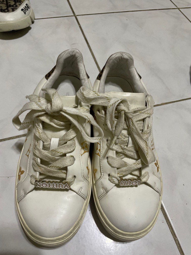 Louis Vuitton Run Away Sneaker, White, 8.0