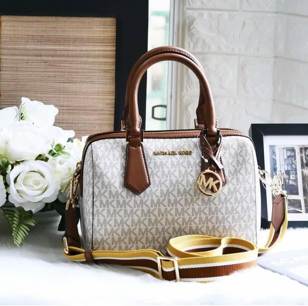 Michael kors shop small hayes