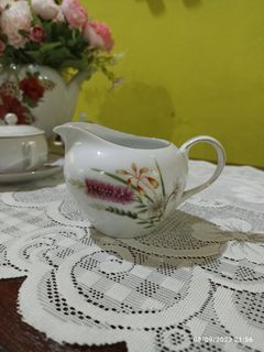 Mini jug keramik tempat susu atau creamer vintage
