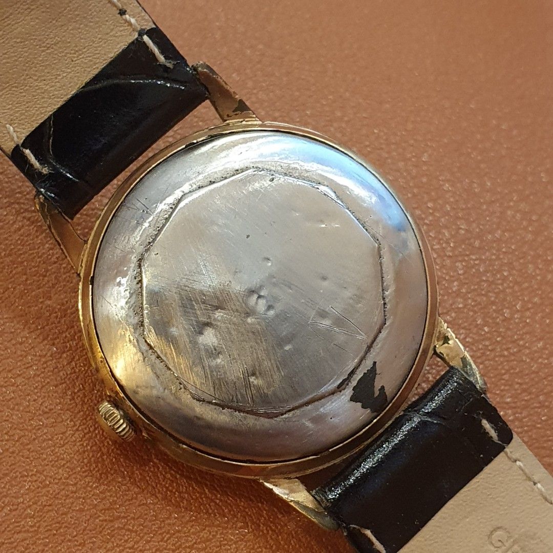 Vintage mondaine watch store