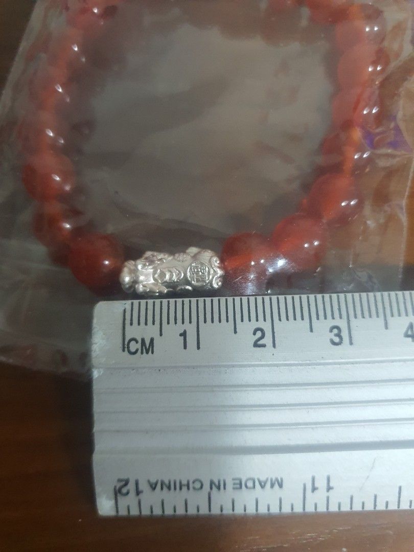 Red agate bracelet meaning sale