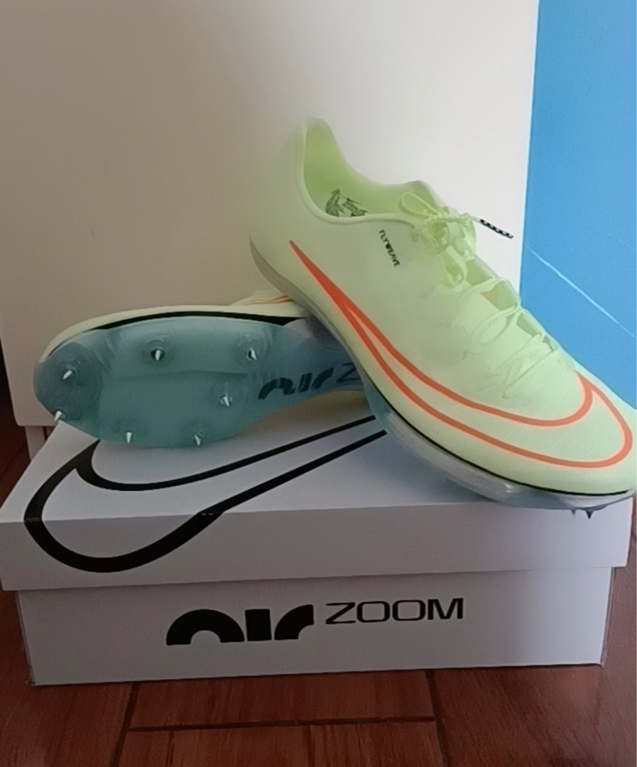 Nike air zoom maxfly牛油果, 女裝, 鞋, 波鞋- Carousell