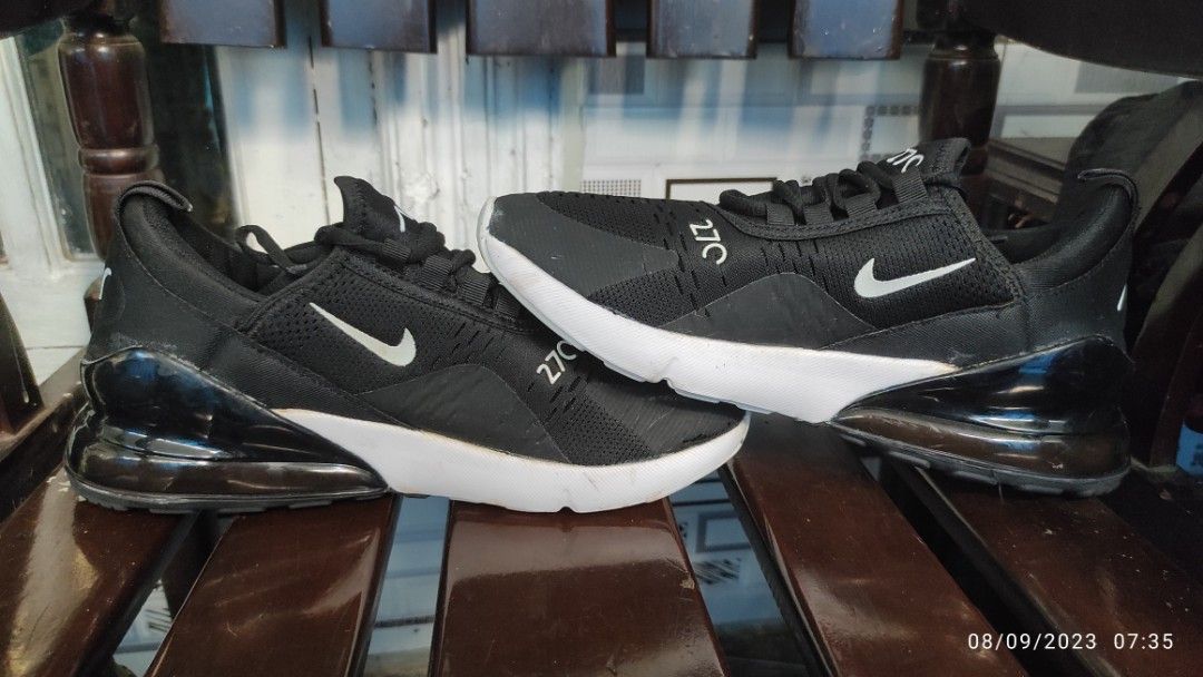 Nike Airmax 270 26cm ada minus Harga Murah Fesyen Pria Sepatu