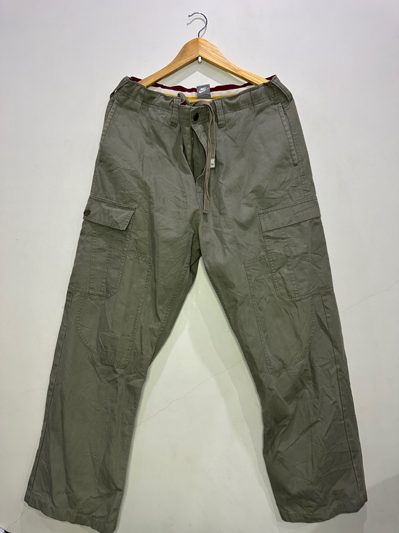 arri nike cargo pants