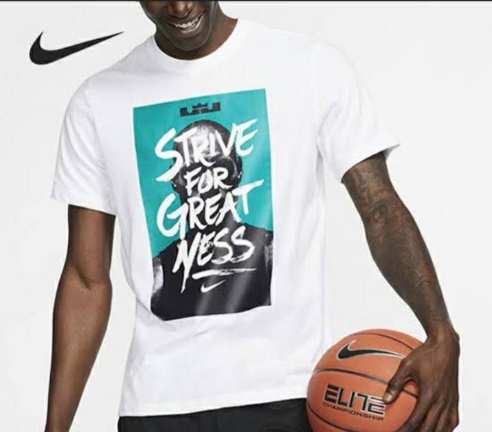 NIKE LEBRON JAMES DRI-FIT STRIVE FOR GREATNESS TEE BLACK price €32.50