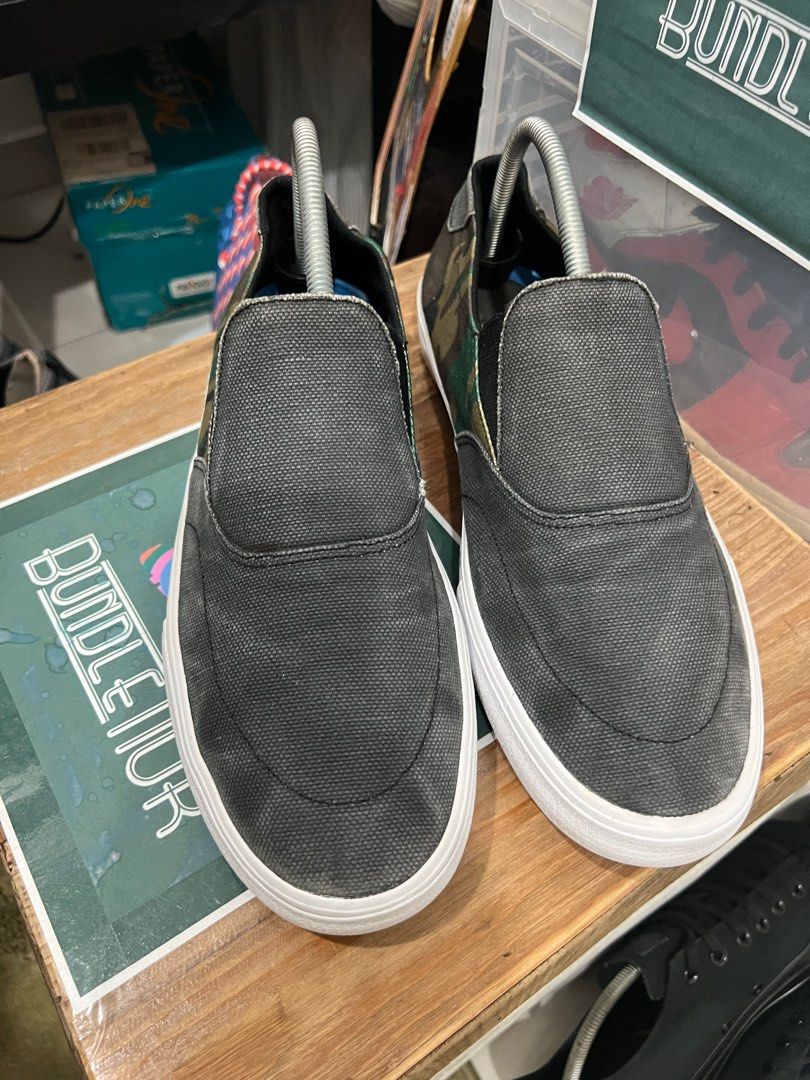 Portmore 2 slip on deals