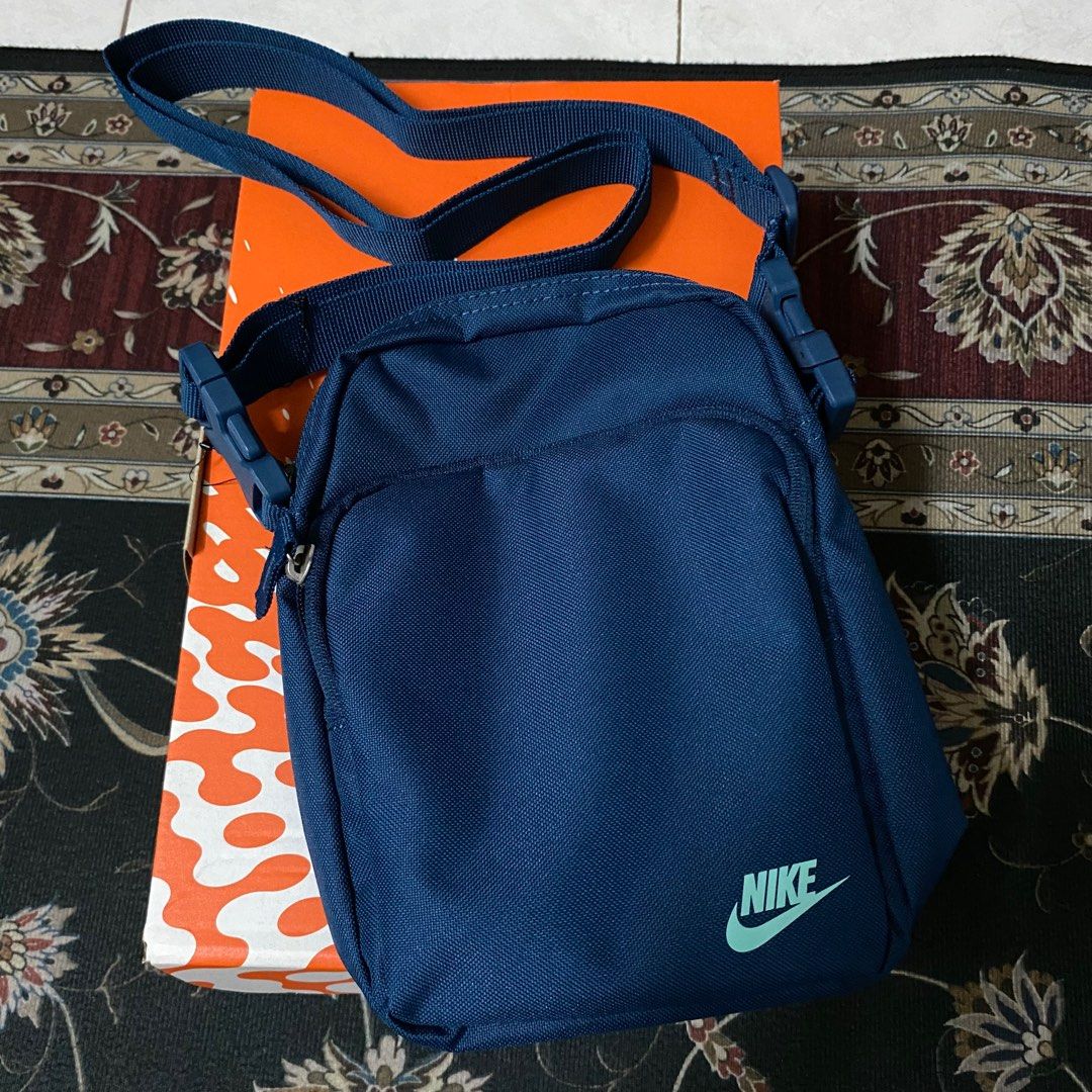 Nike sling hot sale bag 3.0