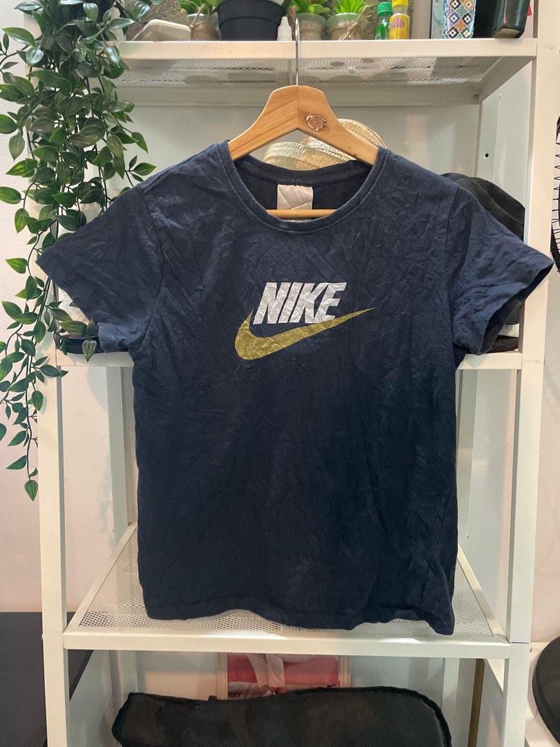 NIKE T SHIRT Women s Fashion Tops Shirts on Carousell