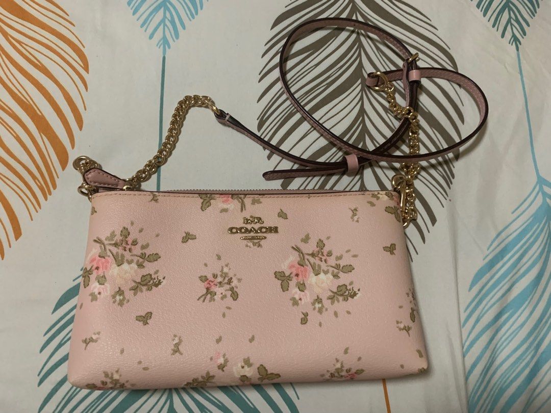 Zip top crossbody shop with rose bouquet print