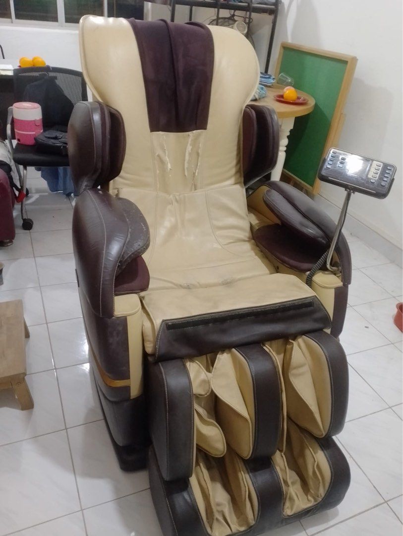 OTO Massage Chair