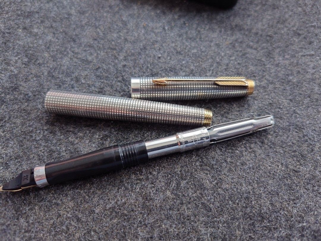 Parker 75 Sterling Silver 14k fountain pen, Hobbies & Toys