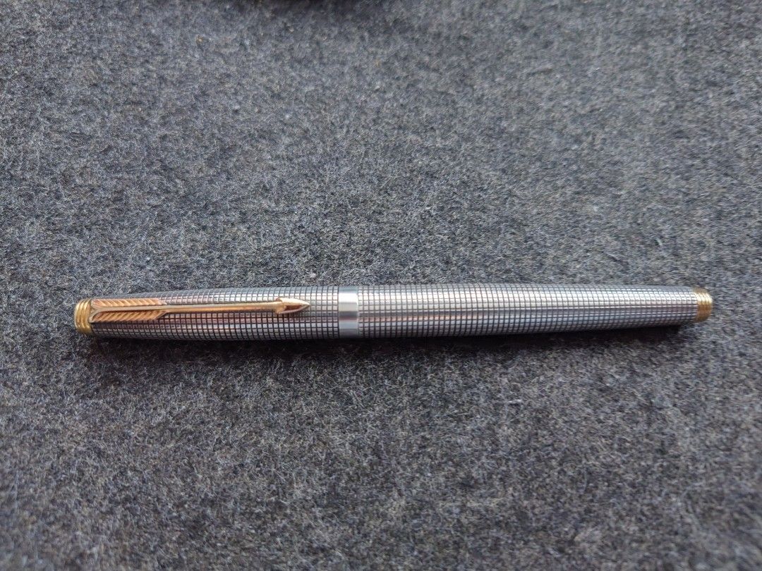 Parker 75 Sterling Silver 14k fountain pen, Hobbies & Toys