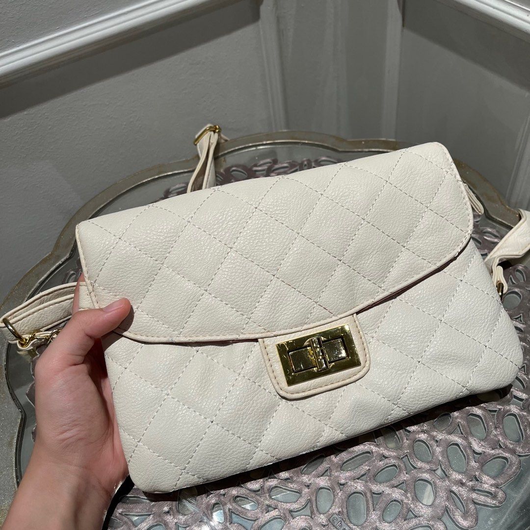 White hot sale quilted crossbody