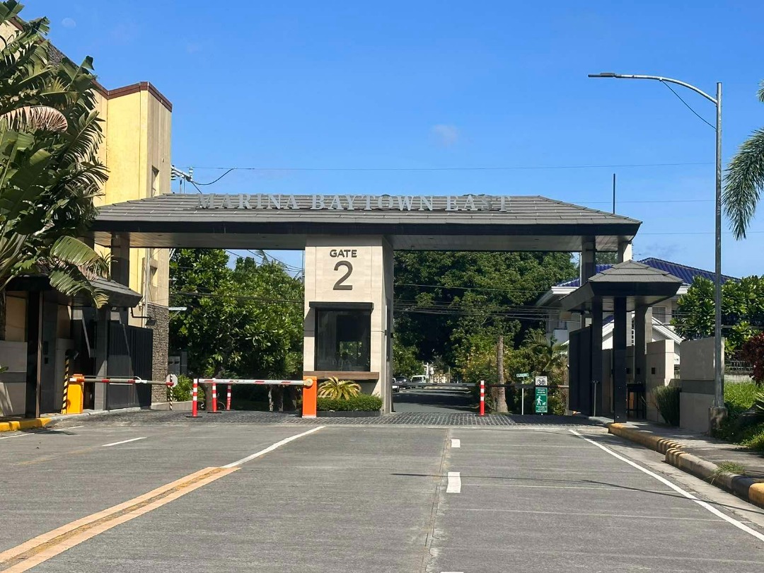 Rare Vacant Lot in Wide Main Road, Marina Baytown East/ Palm Coast