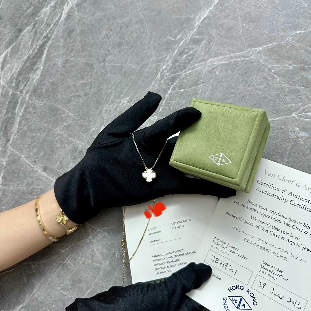 *Receipt Cert* Van Cleef Arpels Vintage Alhambra Necklace Luxury