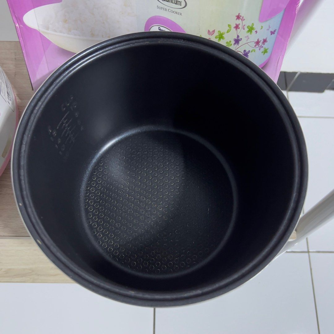 Rice Cooker Penanak Nasi Quantum, Kitchen & Appliances di Carousell