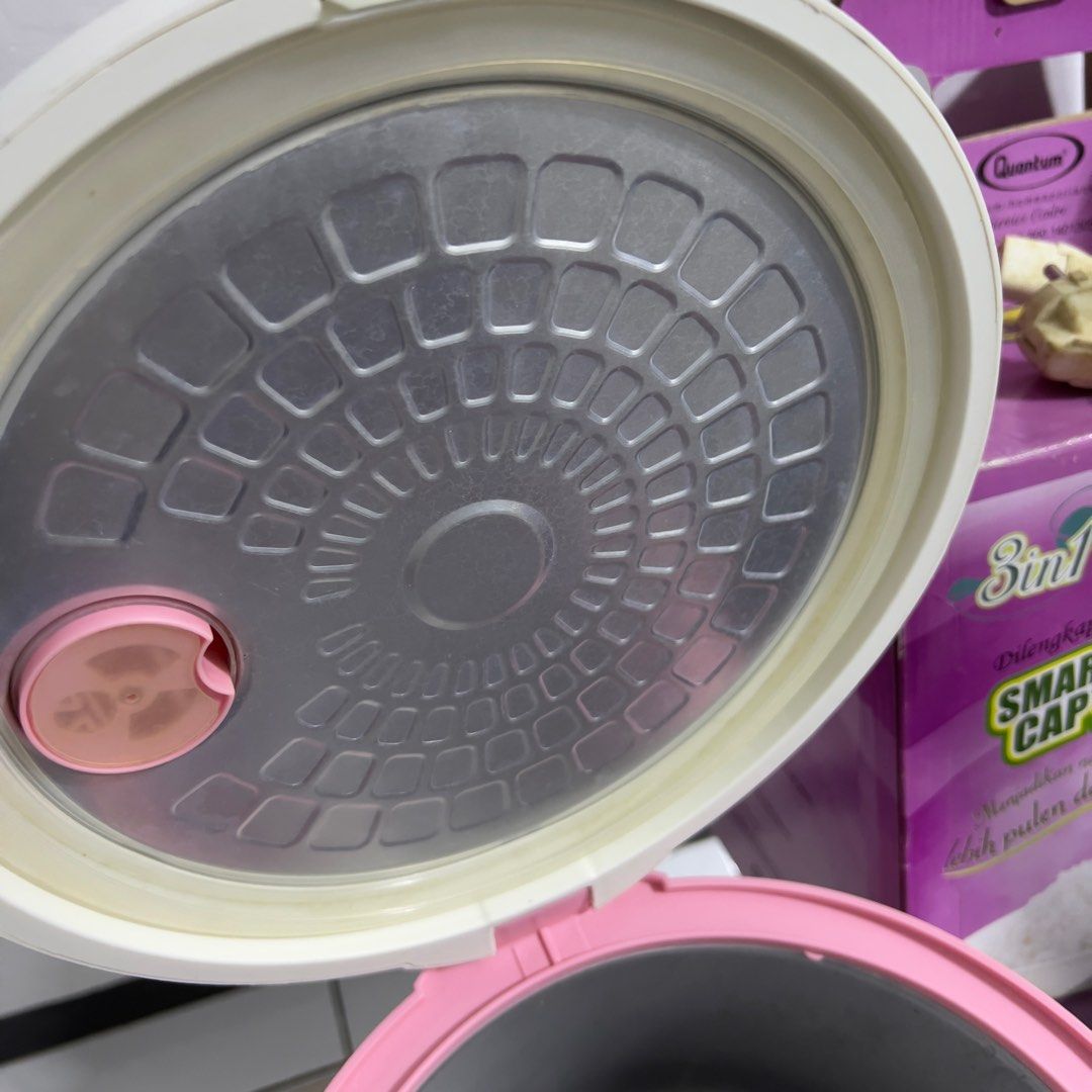Rice Cooker Penanak Nasi Quantum, Kitchen & Appliances di Carousell