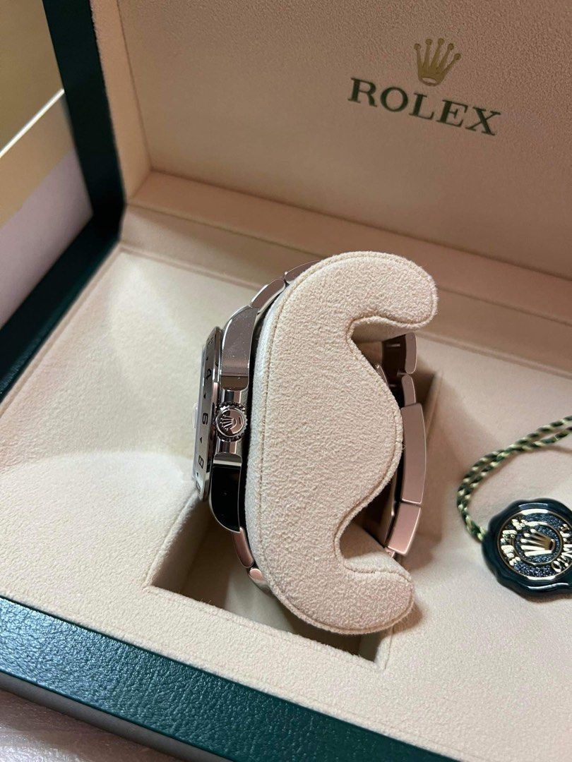 ROLEX Brand new 2023 Explorer 2 POLAR (Category: Luxury Watches) located in Pasig City. Submitted by Watchaholics (Listing ID 1253668964, Image 3). Description: ROLEX Brand new 2023 Explorer 2 POLAR -Ref 226670 -Brand new 2023 -10/10 condition (Unworn,Unresized) -Complete full set For 690k You may DM or contact @ 09615077138 Thanks admin😉.
