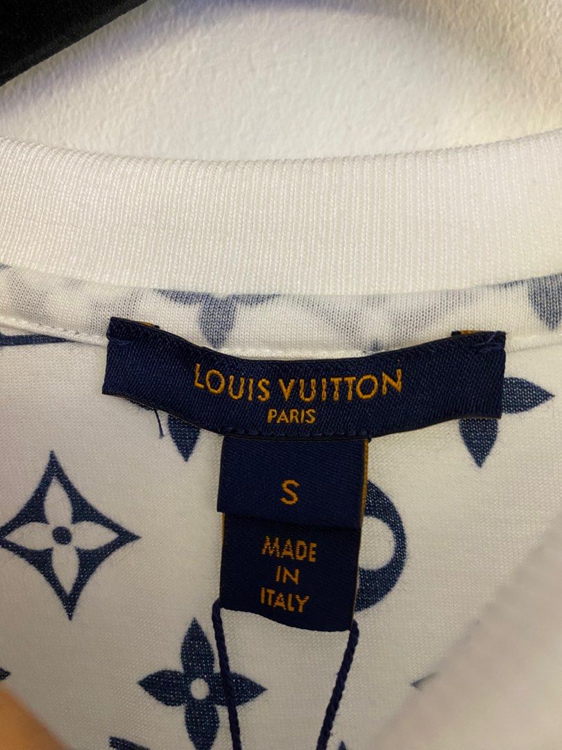 RTP $1,350) LOUIS VUITTON LV INTARSIA JACQUARD HEART CREWNECK, Luxury,  Apparel on Carousell