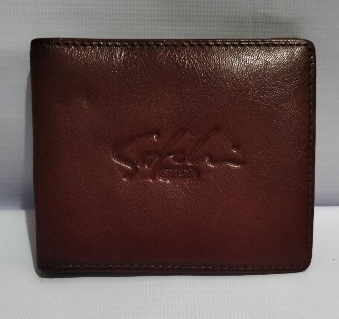 Satchi wallet store