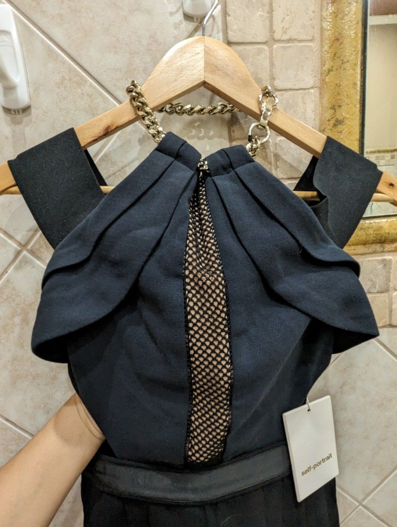 Self-portrait chained up mesh detail (Category: Evening dresses & gowns) located in Las Pinas. Submitted by rozramer (Listing ID 1253550769, Image 2). Description: Item in great condition. Pick up in BF Resort Village, Las Pinas at buyer's expense. Shipping options are gogo express, grab and lalamove. Other shipping preferences will be handled by buyer and pick-up at my place. Payment can be made via Gcash or BPI Family transfer.
