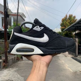 sepatu nike