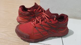 Sepatu The North Face sz 37.5