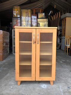 Shoe side cabinet  23L x 16W x 34H inches In good condition Code akc 388