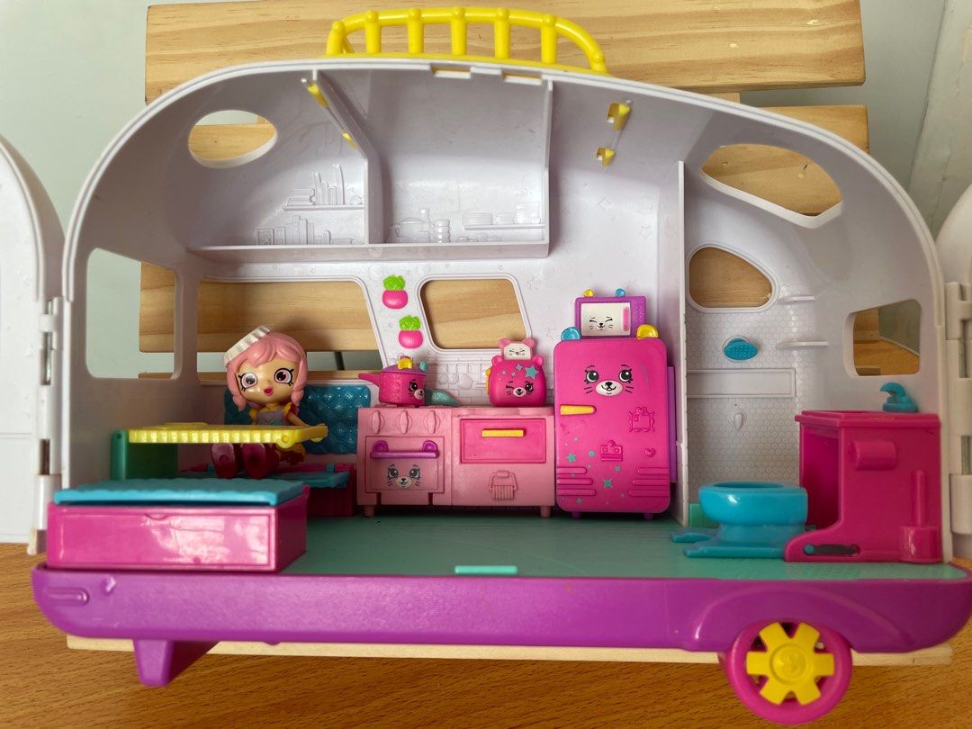 Shopkins happy places outlet rainbow beach campervan